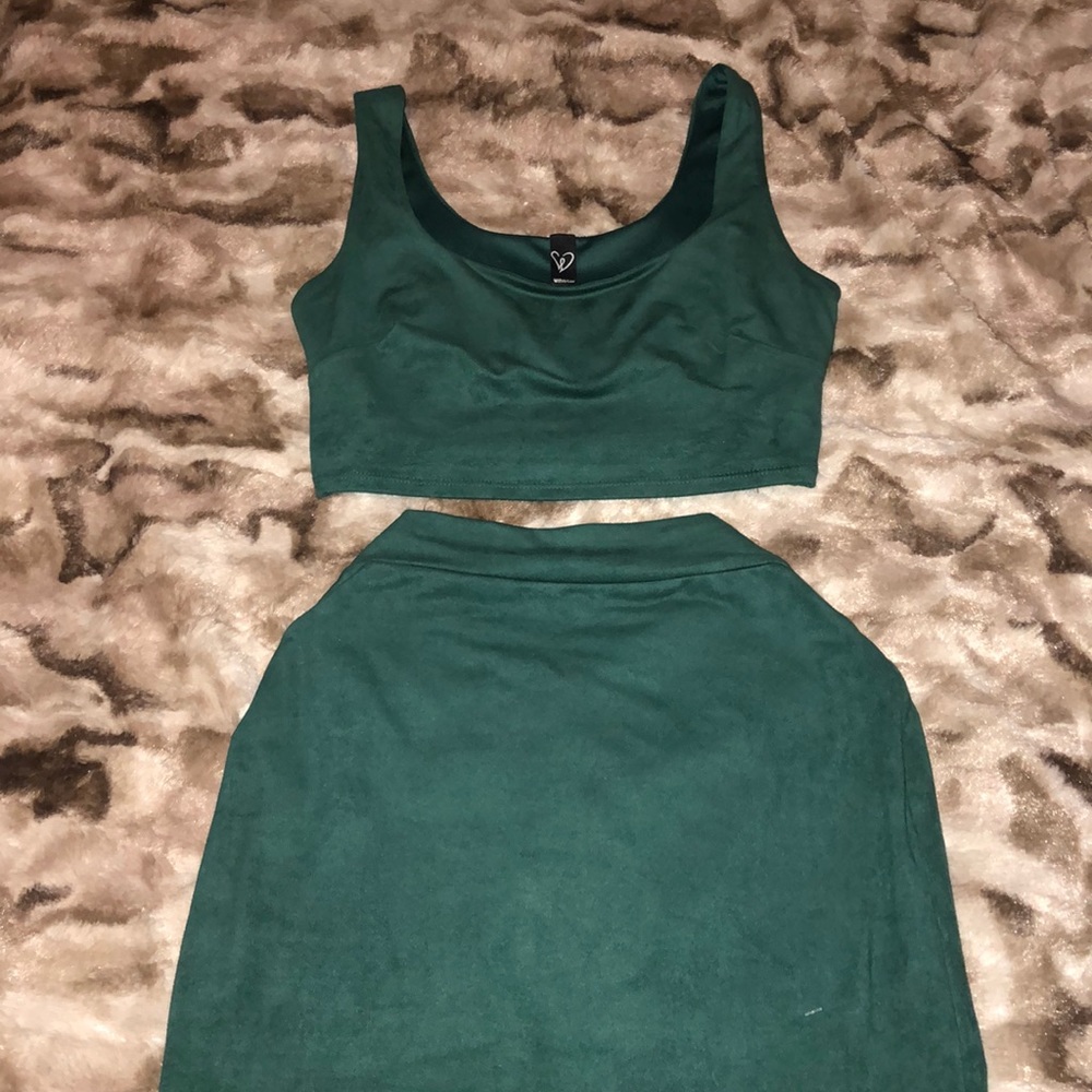 WINDSOR green velvet two piece set